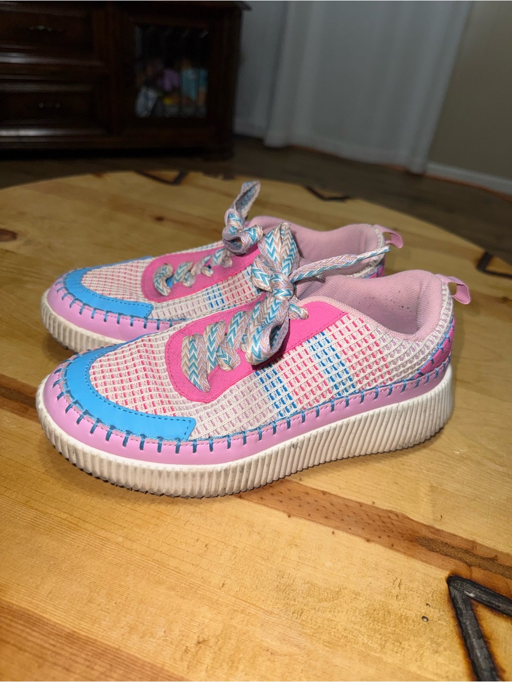 Pink & Blue Women's Casual Lace-Up Sneakers